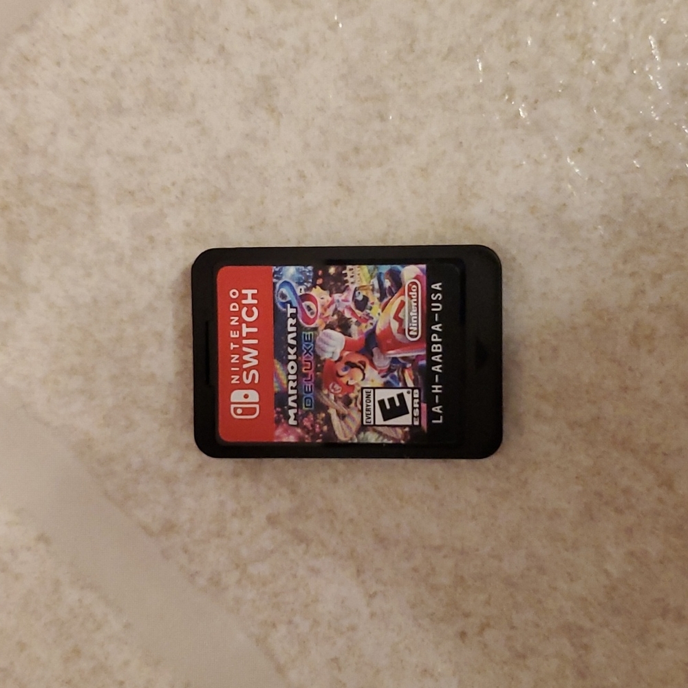Mario Cart 8 Deluxe for Nintendo Switch